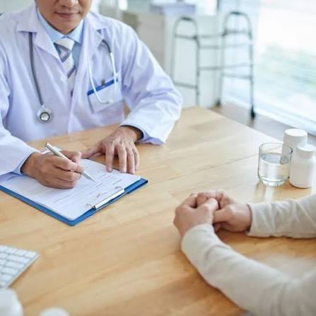 Consultant meeting a patient